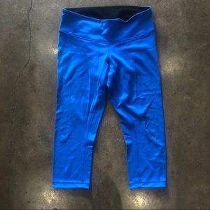 Lululemon Capri in blue, size 8
